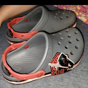 J1 star wars crocs